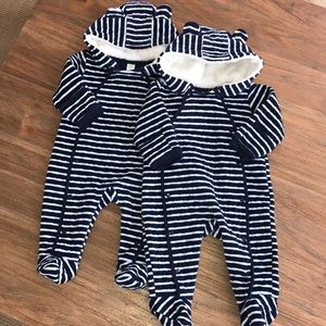 Twin baby boys bear hood buntings